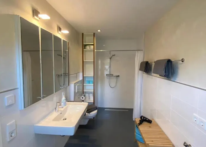 Ruheoase Im Kirschbluetental *